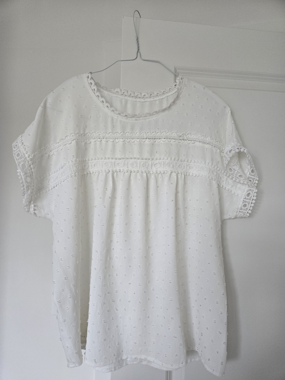 Classic White Eyelet Short-Sleeve Women's Top